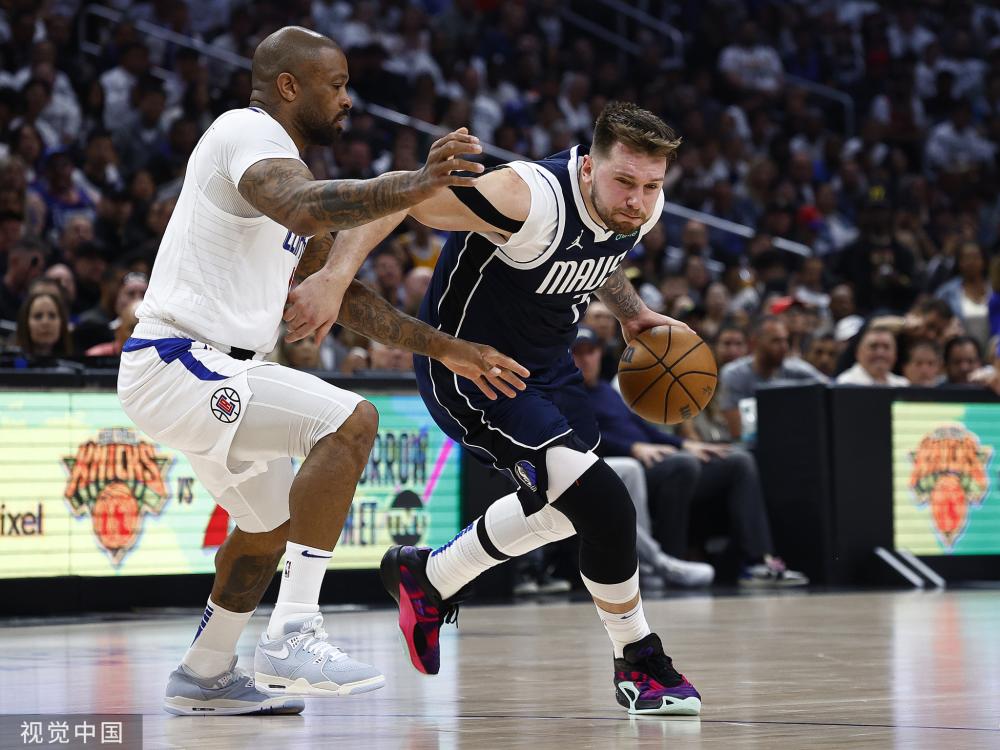 艰难时刻 艰难时刻