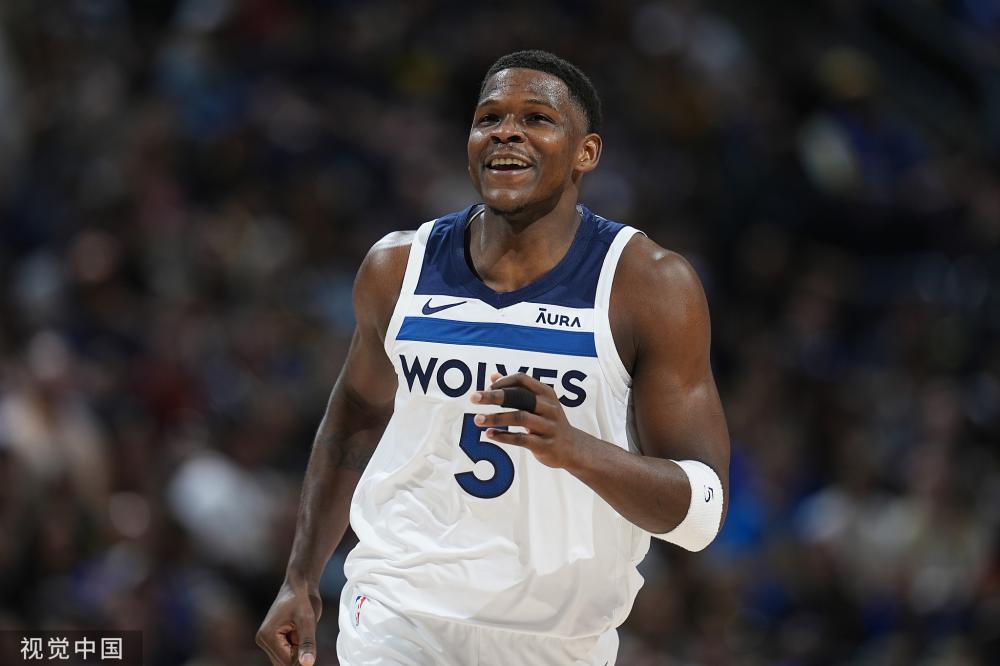 随着足球运 随着足球运