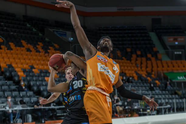 而姆伯莫 而姆伯莫