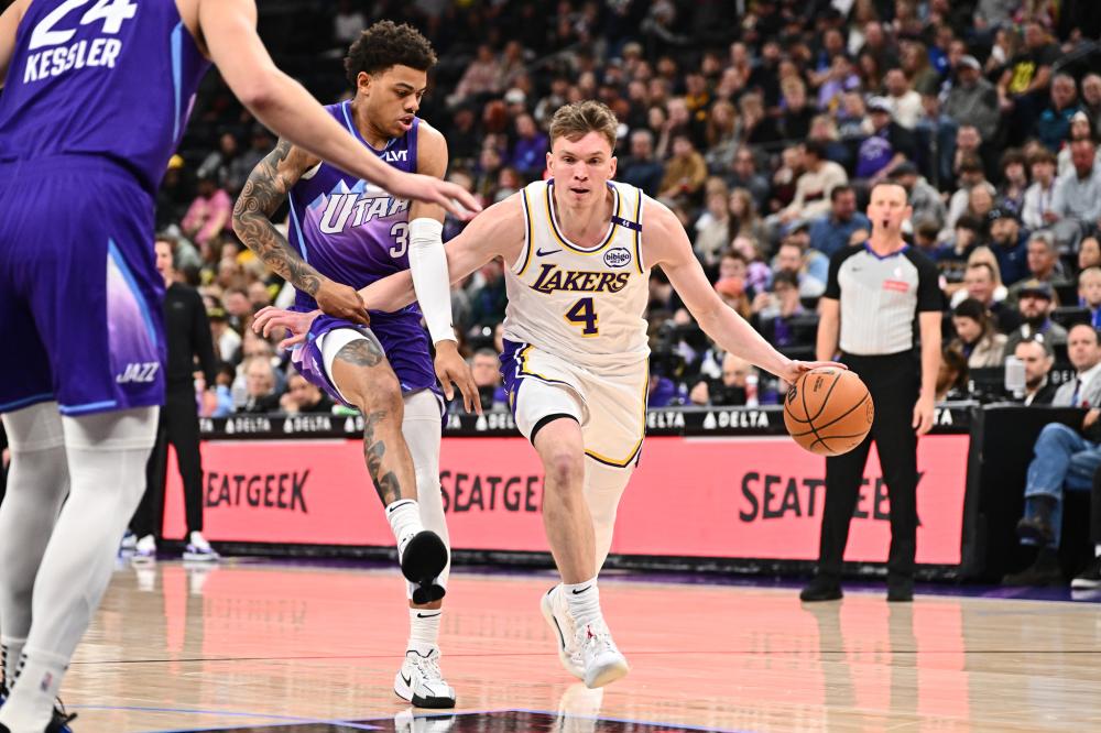 网的乔科维 网的乔科维